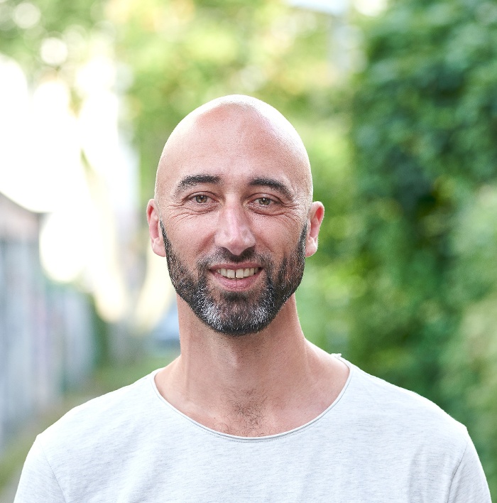 inline_625_https://www.leipzigschoolofmedia.de/hubfs/daniel_probst_resilienz-1-1.jpg